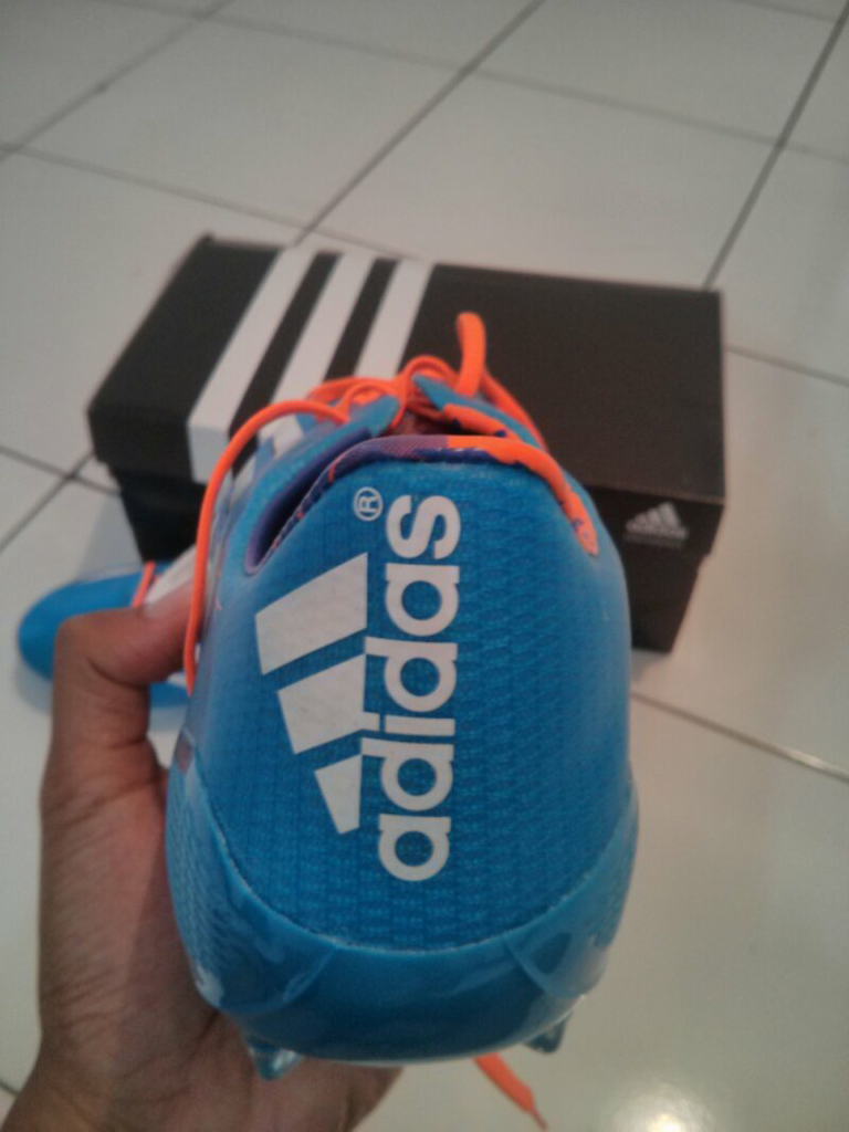 jual sepatu bola adidas F50 baruu