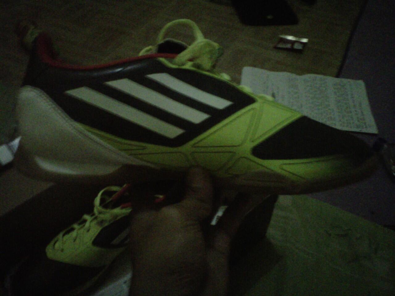 SEPATU FUTSAL ADIDAS F5 NEW ORIGINAL BNIB SIZE 40 2/3 BANDUNG