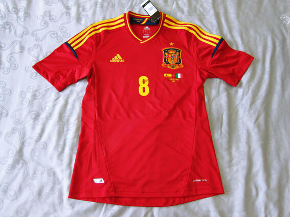 Spain Euro 2012 Xavi BNWT - All Original Adidas Jersey - SALE