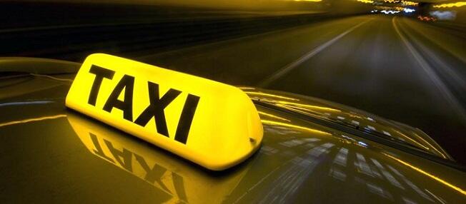 11 Tips Aman Naik Taksi