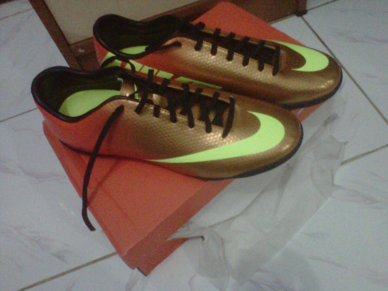 JUAL Sepatu Futsal Nike Mercurial Victory IV Sunset
