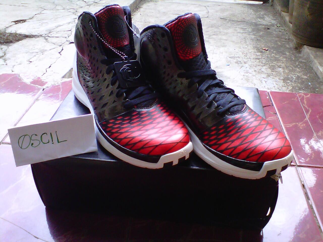 sepatu original super murah!!!!Sepatu Basket Adidas D'Rose 3.5