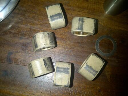 Aksesoris VARIO125 & PCX125/150 DR.PULLEY CVT Variator & Roller S.R