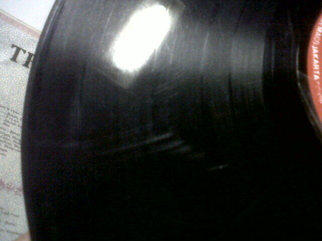 PIRINGAN HITAM THE ROLLIES