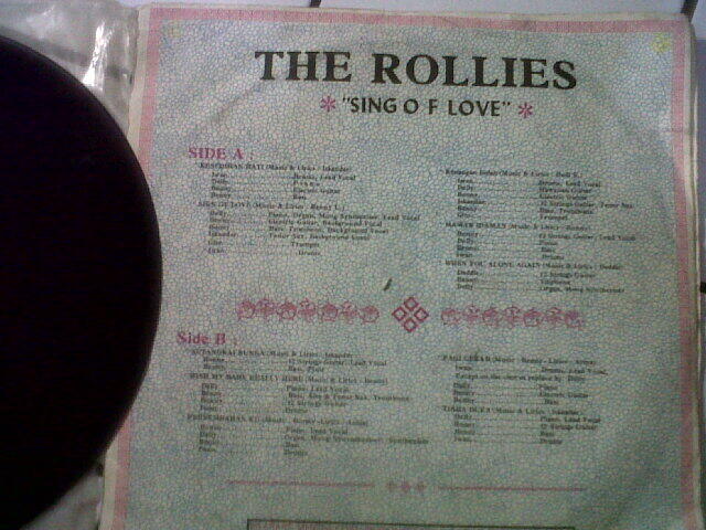 PIRINGAN HITAM THE ROLLIES