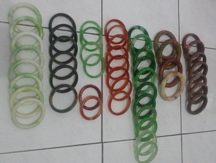 ANEKA BATU GIOK
