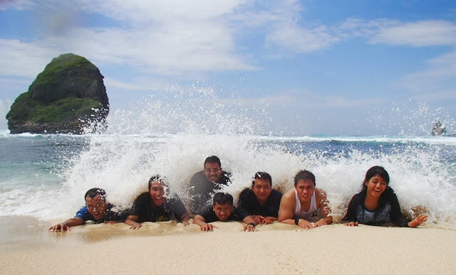 Pantai Gua Cina lebih baik dari pada Sempu 