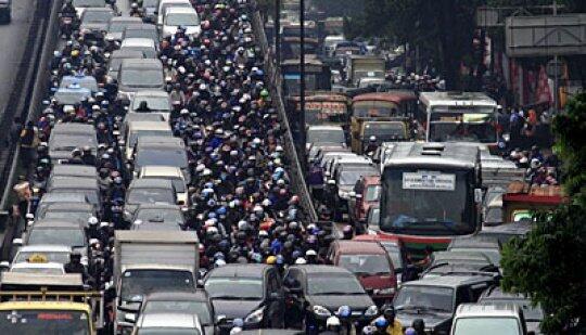 Foto Foto Suasana Jakarta: Macet Vs Sepi