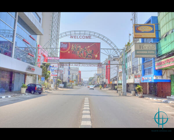 Foto Foto Suasana Jakarta: Macet Vs Sepi