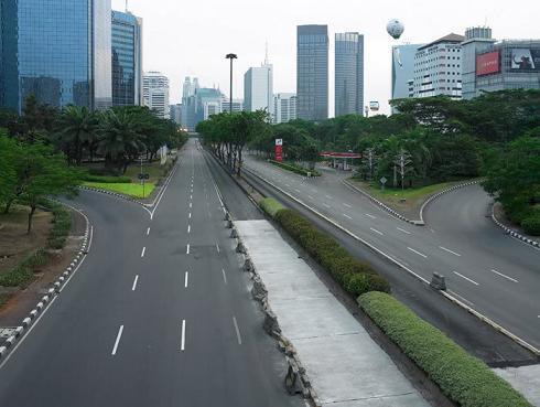Foto Foto Suasana Jakarta: Macet Vs Sepi