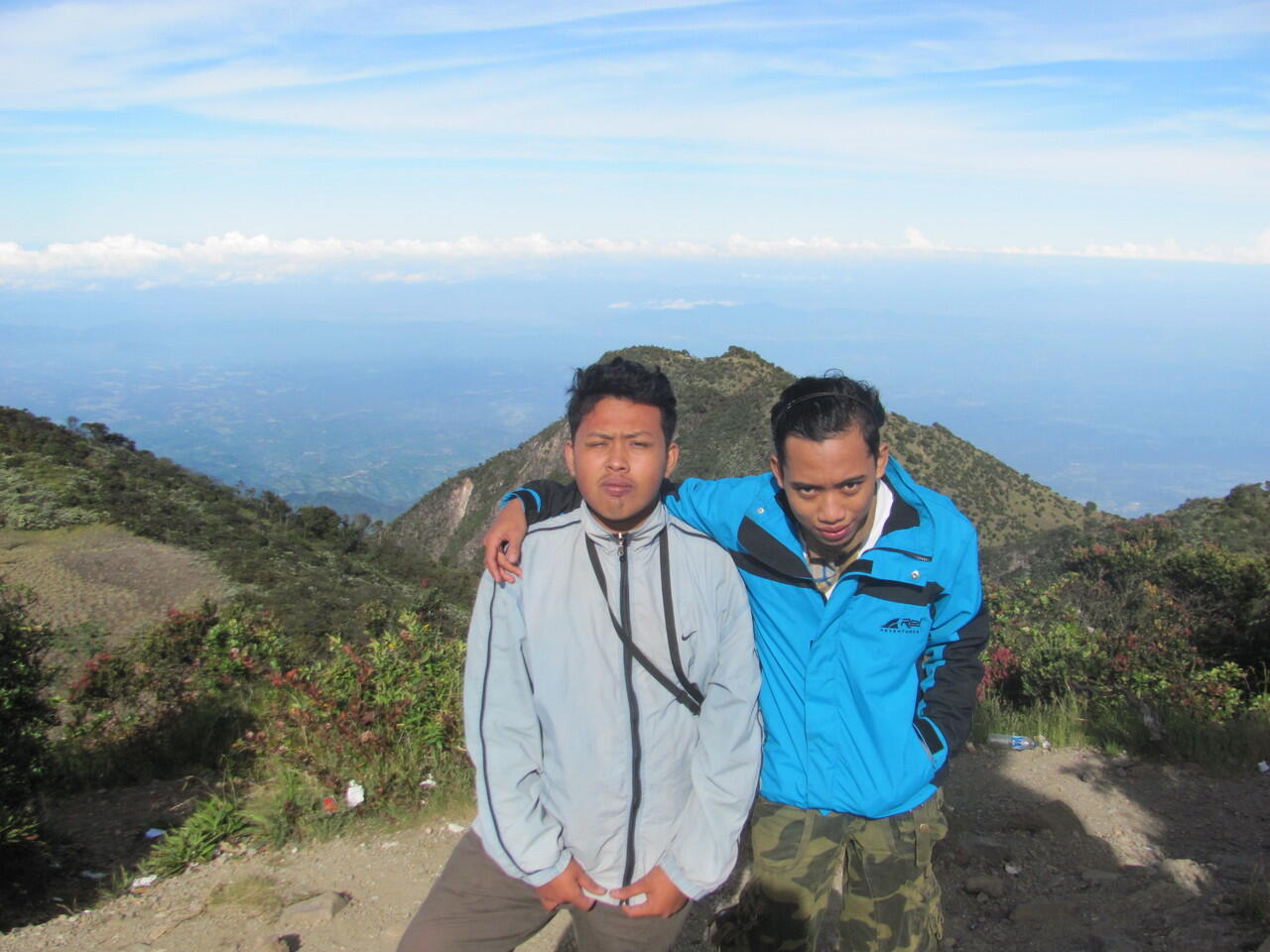 Yang suka HIKING, this is lawu INDONESIA