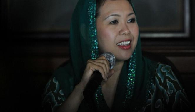 Yenny Wahid Sentil Status Jomblo Prabowo