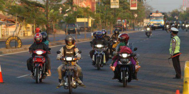 Mengintip 10 Jalanan Berhantu Paling Menakutkan di Indonesia!