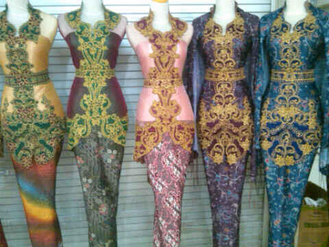 JUAL KEBAYA BAHAN POLA DARI GLITTER