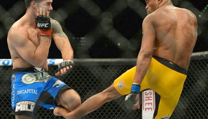 PEMAIN UFC PATAH TULANG KAKI (Anderson Silva)