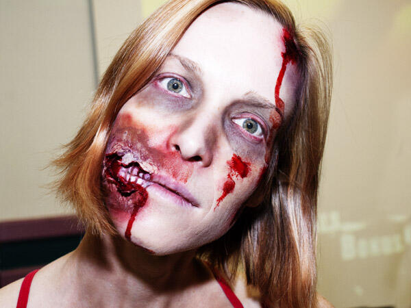 Zombie keluar pada tahun 2014 pukul 00.00