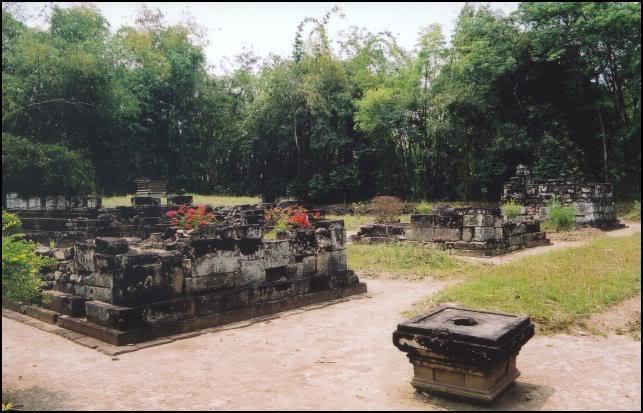 7 Candi Bersejarah di Magelang