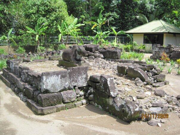 7 Candi Bersejarah di Magelang