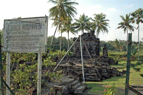 7 Candi Bersejarah di Magelang