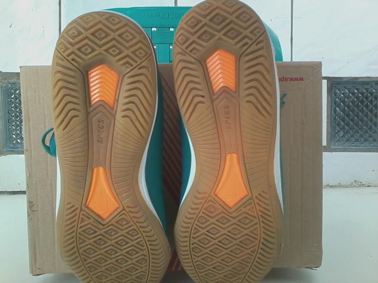 WTS SEPATU FUTSAL SPECS RA (BARTER ADIDAS TOP SALA) & ADIDAS F10 MURMER AJA !!SIZE 42
