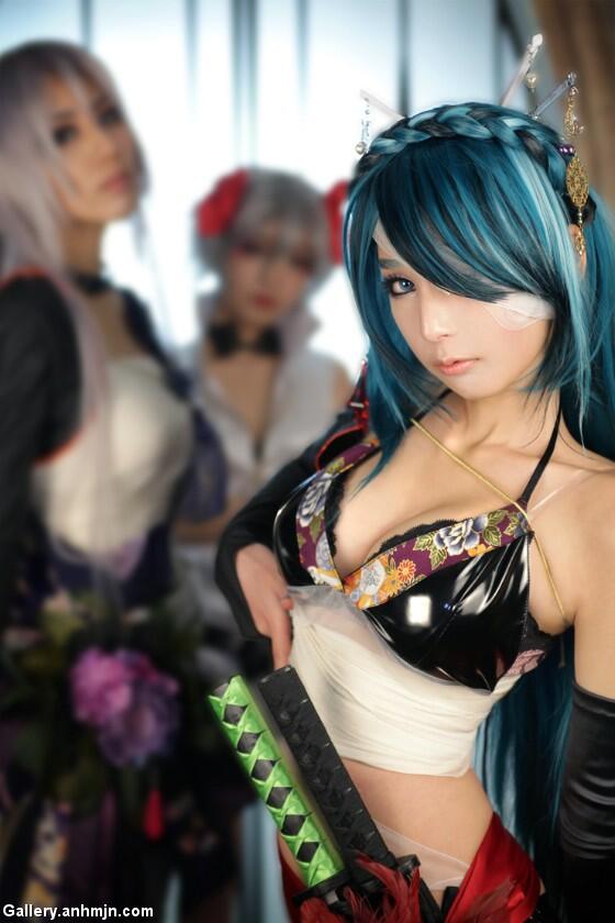 FOTO COSPLAY TERBAIK MENURUT ANE ...he he he