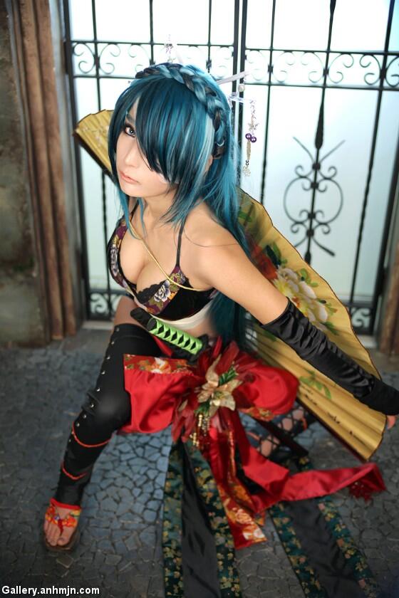 FOTO COSPLAY TERBAIK MENURUT ANE ...he he he