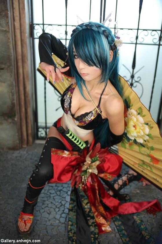 FOTO COSPLAY TERBAIK MENURUT ANE ...he he he