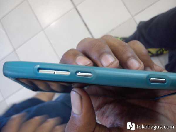 NOKIA LUMIA 800