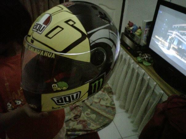 WTS :KYT X ROCKET REPLIKA HELM ROSSI WINTER TEST