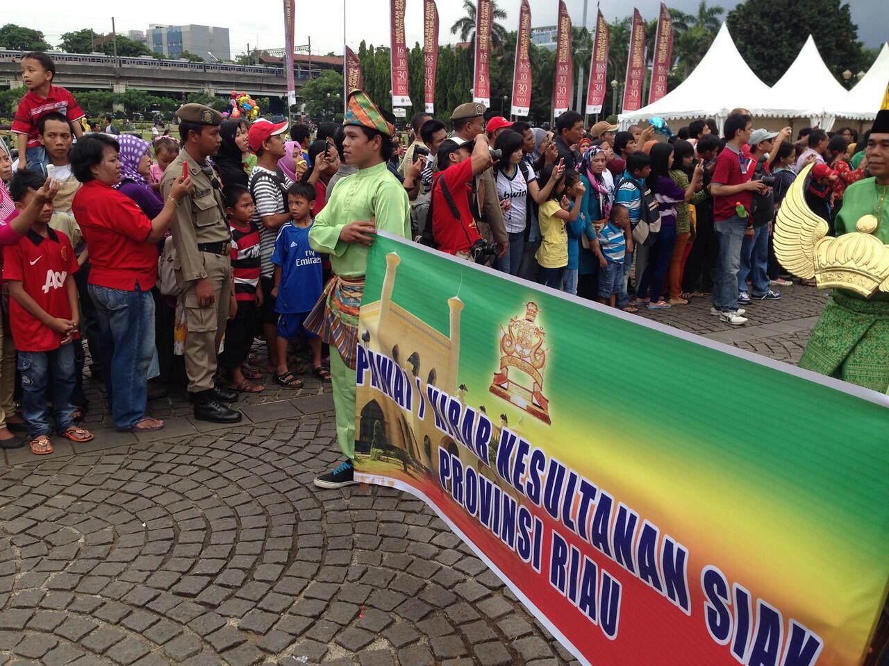 World Royal Heritage - Kirab Budaya Pagelaran Agung Keraton Sedunia 2013