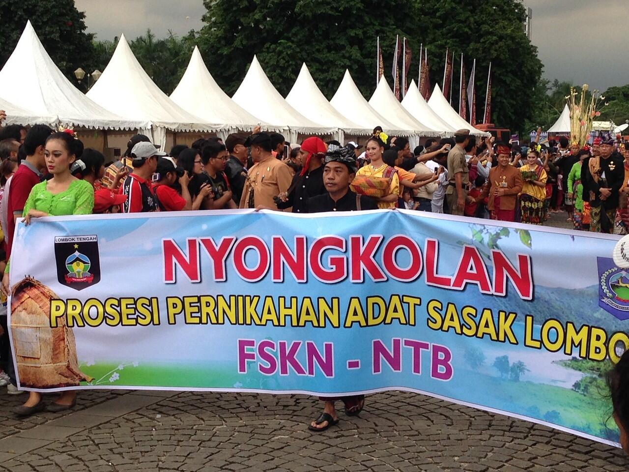 World Royal Heritage - Kirab Budaya Pagelaran Agung Keraton Sedunia 2013