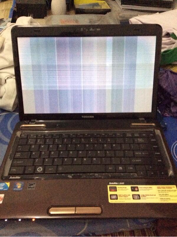 Tolong ane buat benerin layar laptop toshiba L645 ane gan