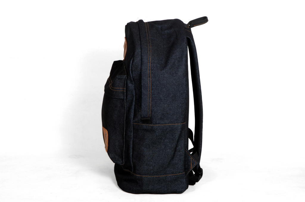 Tas Ransel Laptop Sekolah Pria / Wanita Original Branded FREE ONGKIR - Esgotado