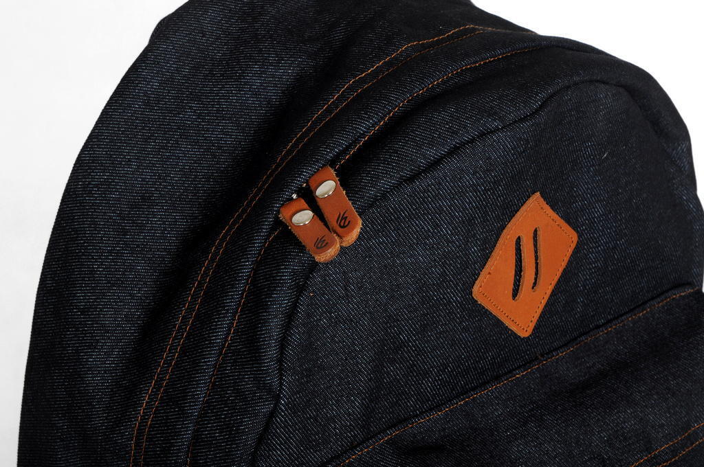 Tas Ransel Laptop Sekolah Pria / Wanita Original Branded FREE ONGKIR - Esgotado