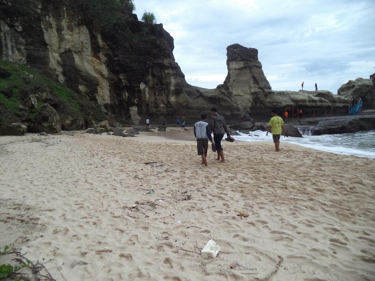 ~ Seruling Samudera PANTAI KLAYAR, PACITAN ~ nyesel gak mampir gan!