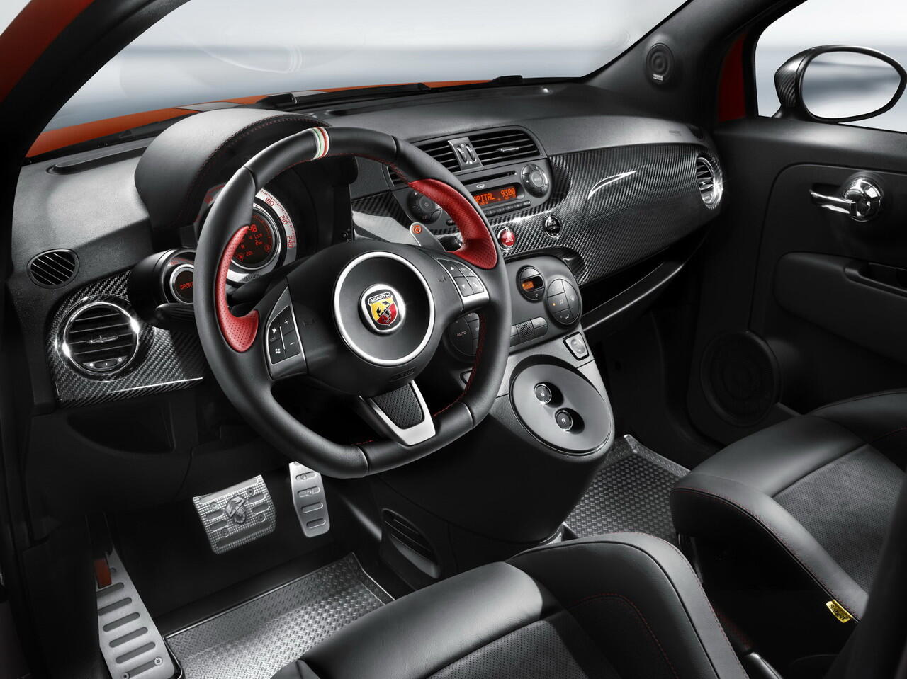Fiat Abarth 695 Tributo si &quot;Kecil&quot;.. sebuah penghormatan buat Ferarri