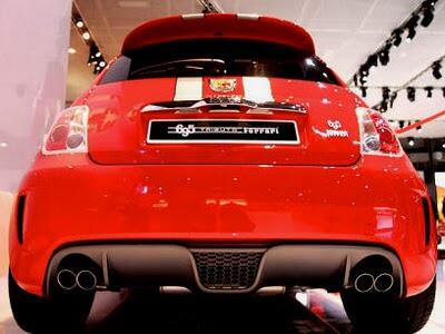 Fiat Abarth 695 Tributo si &quot;Kecil&quot;.. sebuah penghormatan buat Ferarri