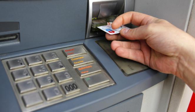&#91;UPDATE MODUS KEJAHATAN&#93; Perampok ATM Modus Tukar Kartu