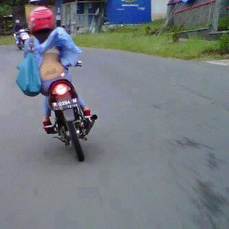 &#91;POLING&#93; Diskriminasi Pengendara (motor) Wanita. Masuk sini gan.