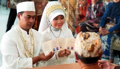 Ini Revisi Aturan Biaya Nikah 2014