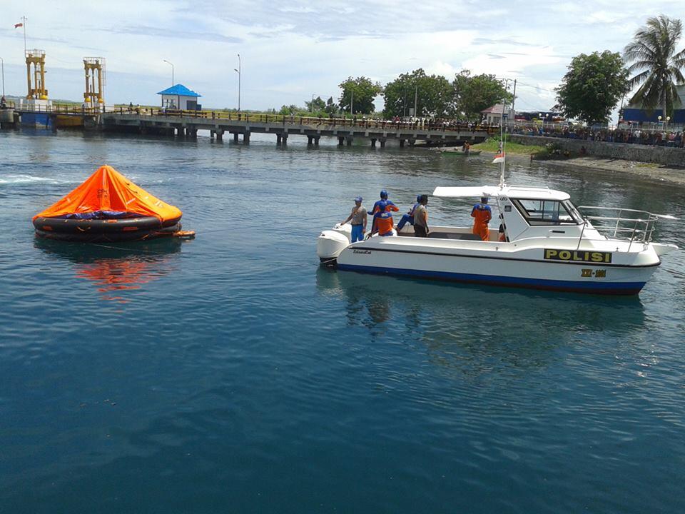 KAPAL TENGGELAM "Kapal Bocor Tetap Berangkat"