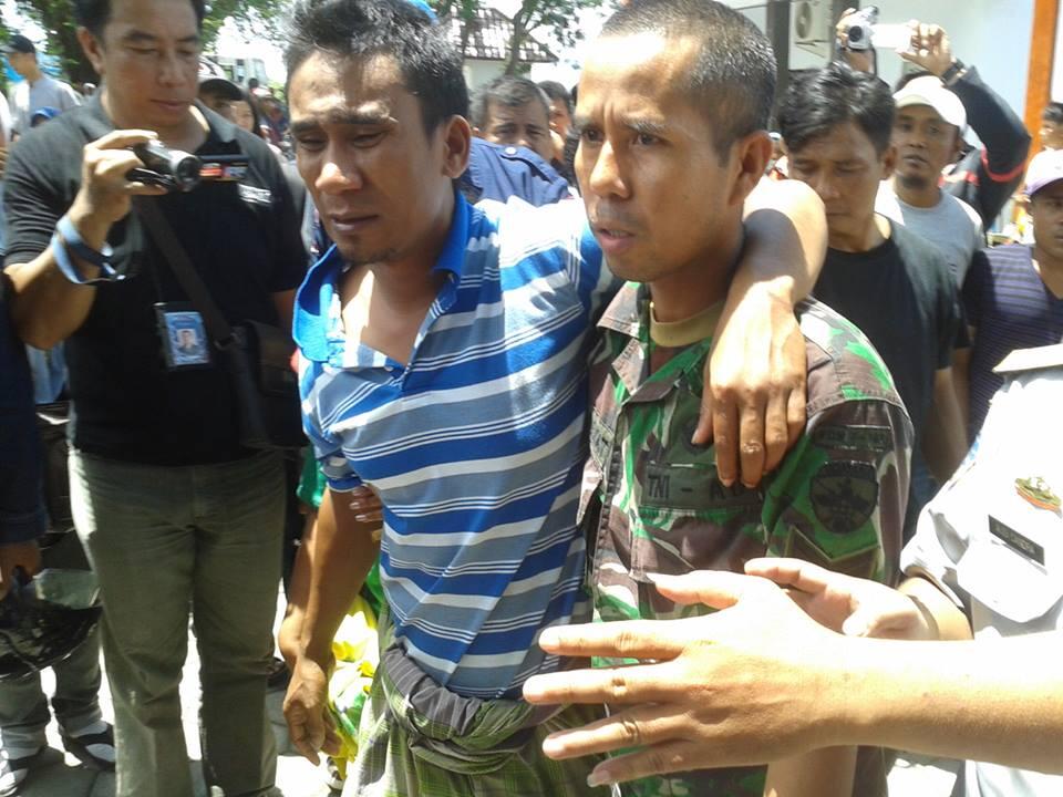 KAPAL TENGGELAM "Kapal Bocor Tetap Berangkat"