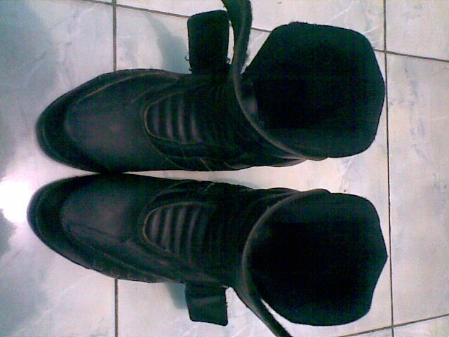 Jual Sepatu Tomkins Touring
