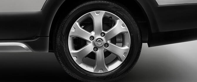 Sporty Mpv for Dynamic Family