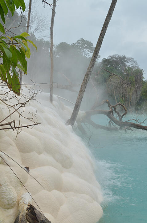 Keindahan Kawah Tinggi Raja Sumatera Utara