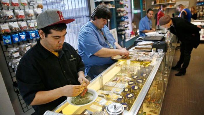 Antri Membeli Ganja Legal di Colorado
