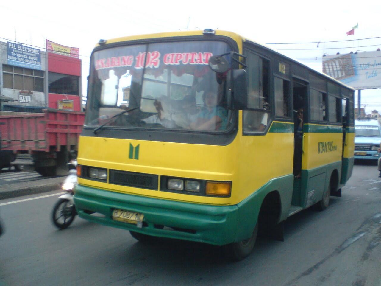 WOW...TERNYATA TRANSFORMER SUDAH LAMA ADA DI JAKARTA GAN..!!