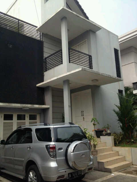 FOR SALE : Rumah mewah siap huni di Ampera Jaksel