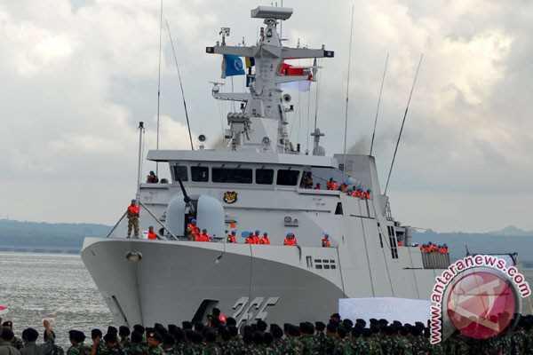 Kembali jayalah TNI!