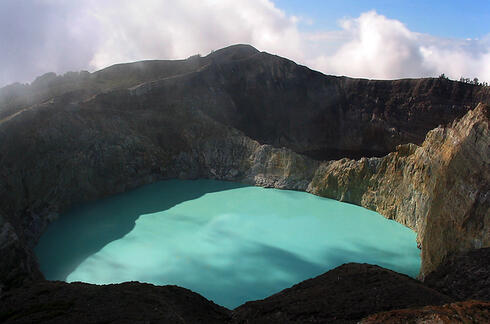 Tempat Surreal Yang Harus Agan Kunjungi Sebelum Mati!